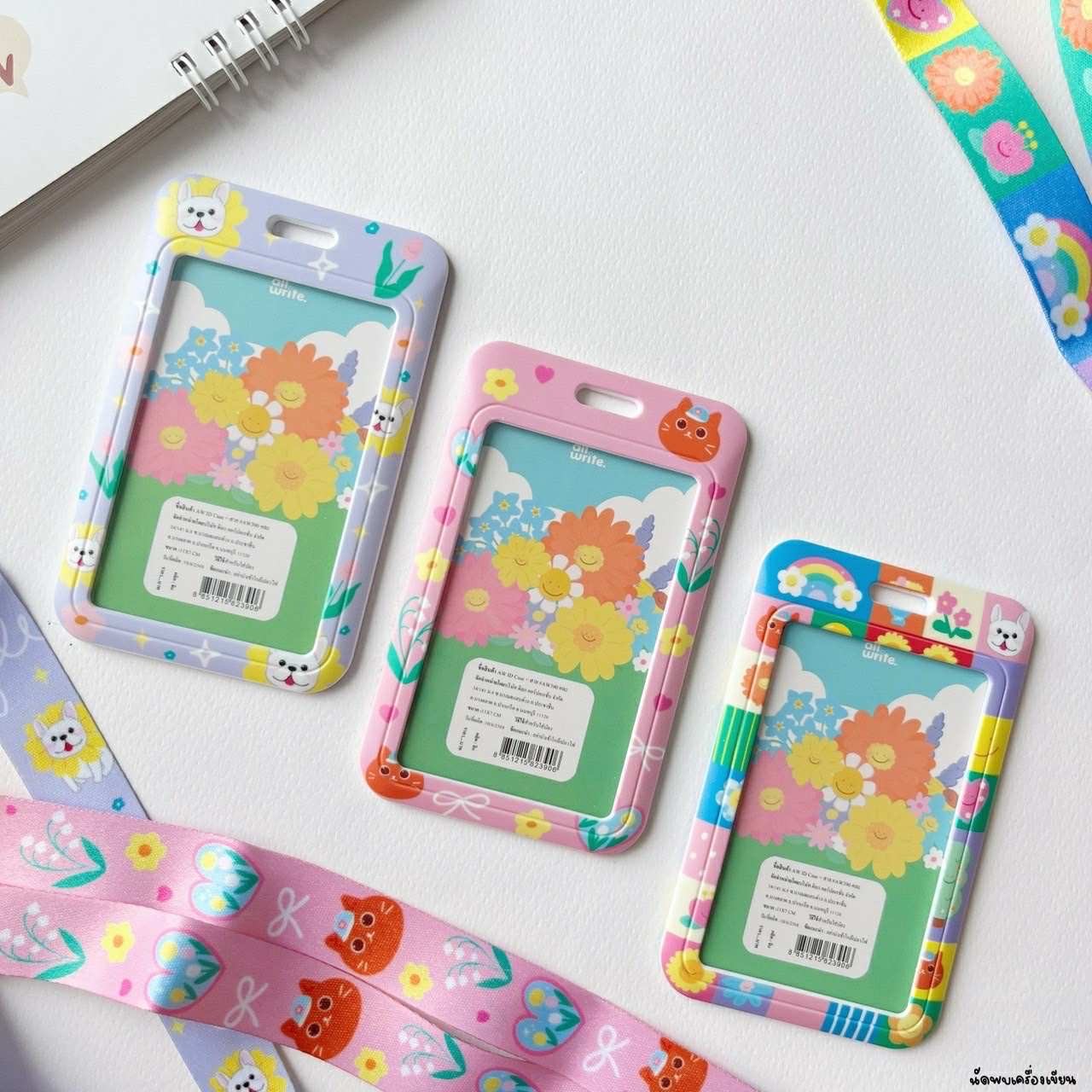 ที่ใส่บัตรพร้อมสายคล้อง All white Card Holder