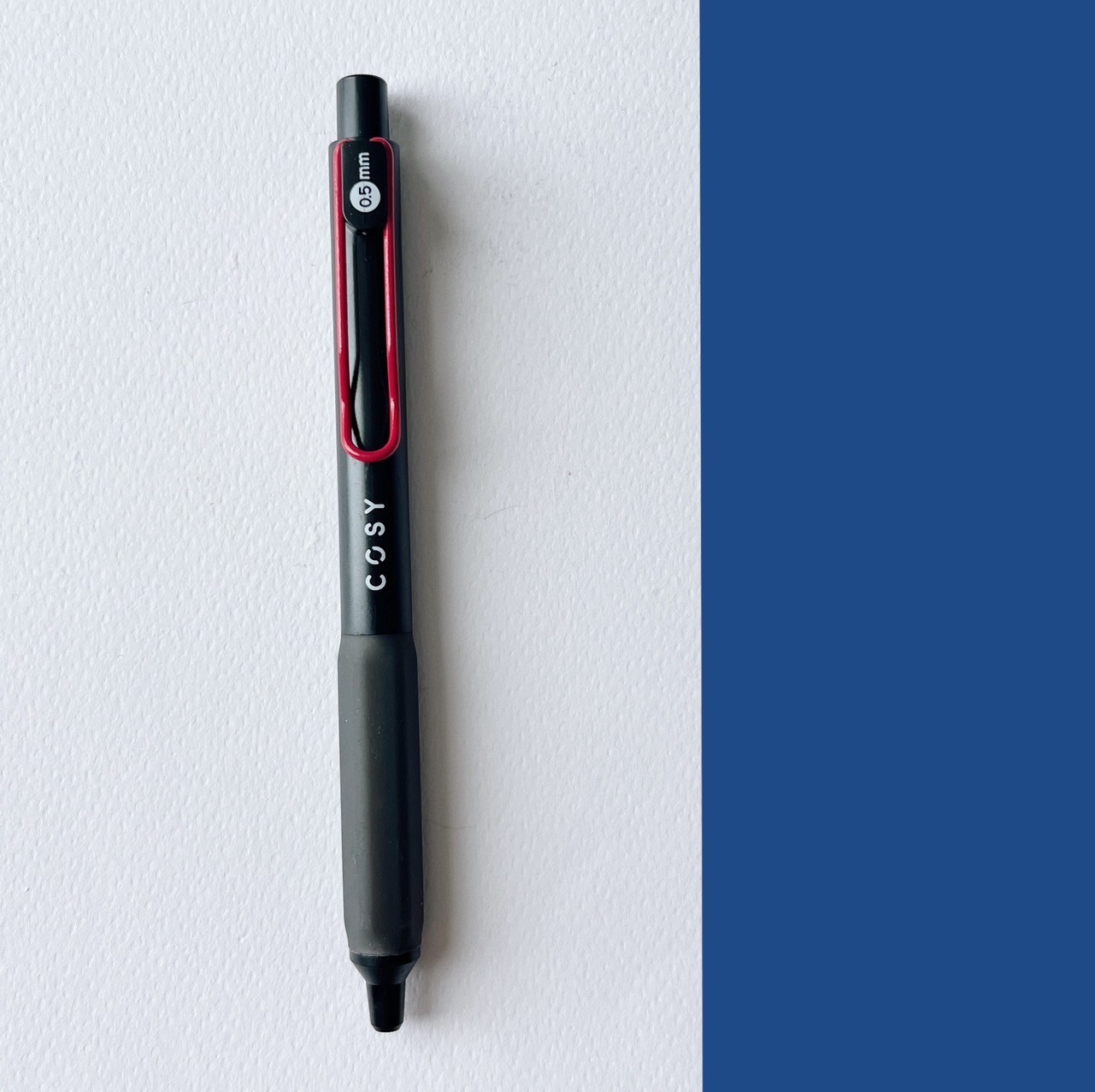 ปากกาเจลหัวลูกลื่น 2 ชั้น Oniso Gel Pen 0.5 MM ปากกาเจลแห้งไว รุ่น 9133 กับ Oniso Cosy