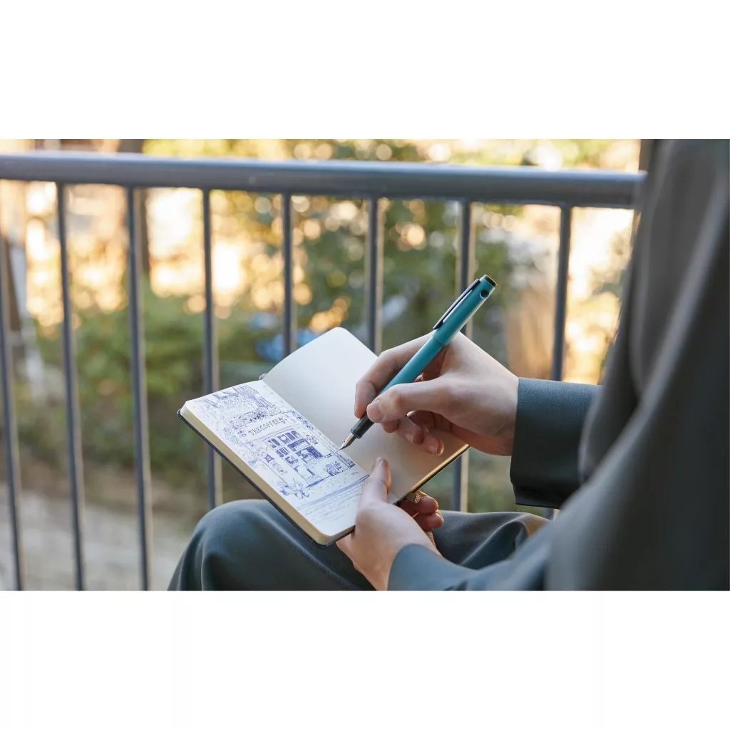 PILOT ปากกาหมึกซึม Lightive Fountain Pen ของแท้นำเข้าจากญี่ปุ่น