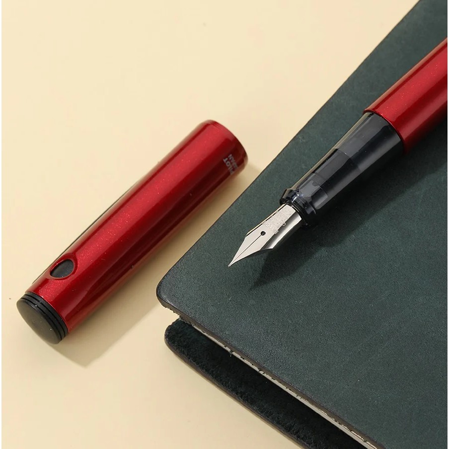 PILOT ปากกาหมึกซึม Lightive Fountain Pen ของแท้นำเข้าจากญี่ปุ่น